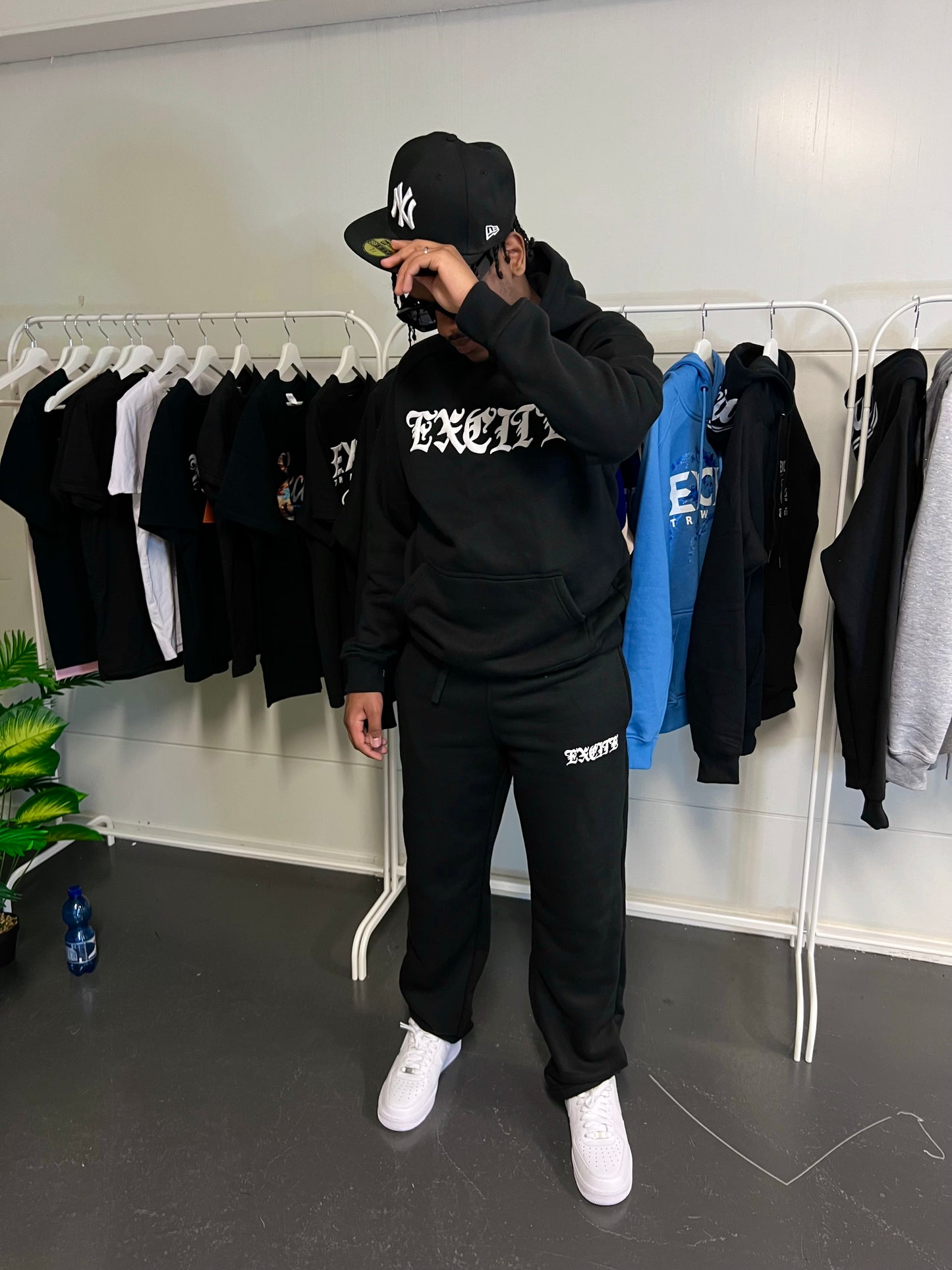 Excite V3 - Tracksuit
