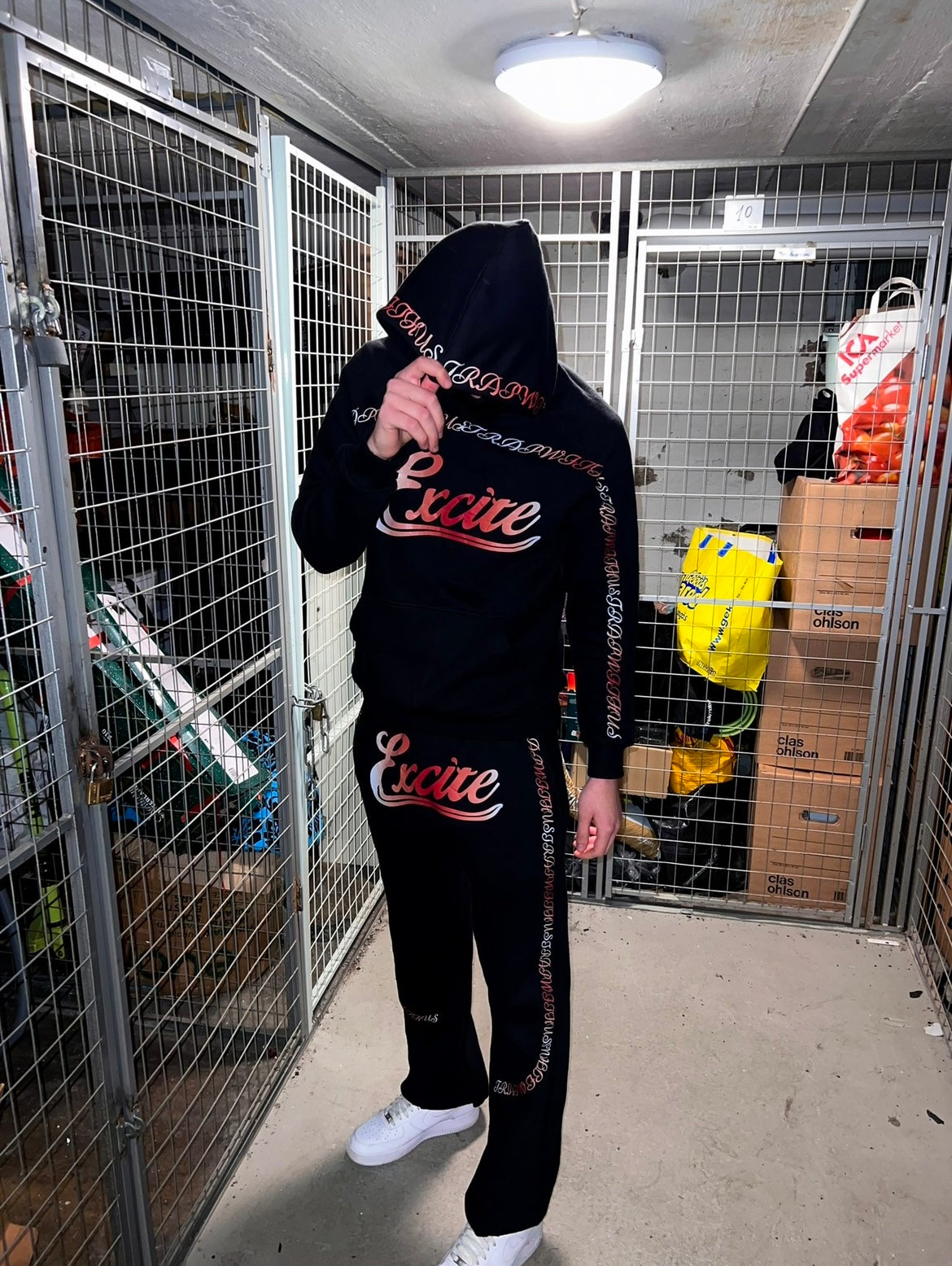 Crimson Tracksuit - Black