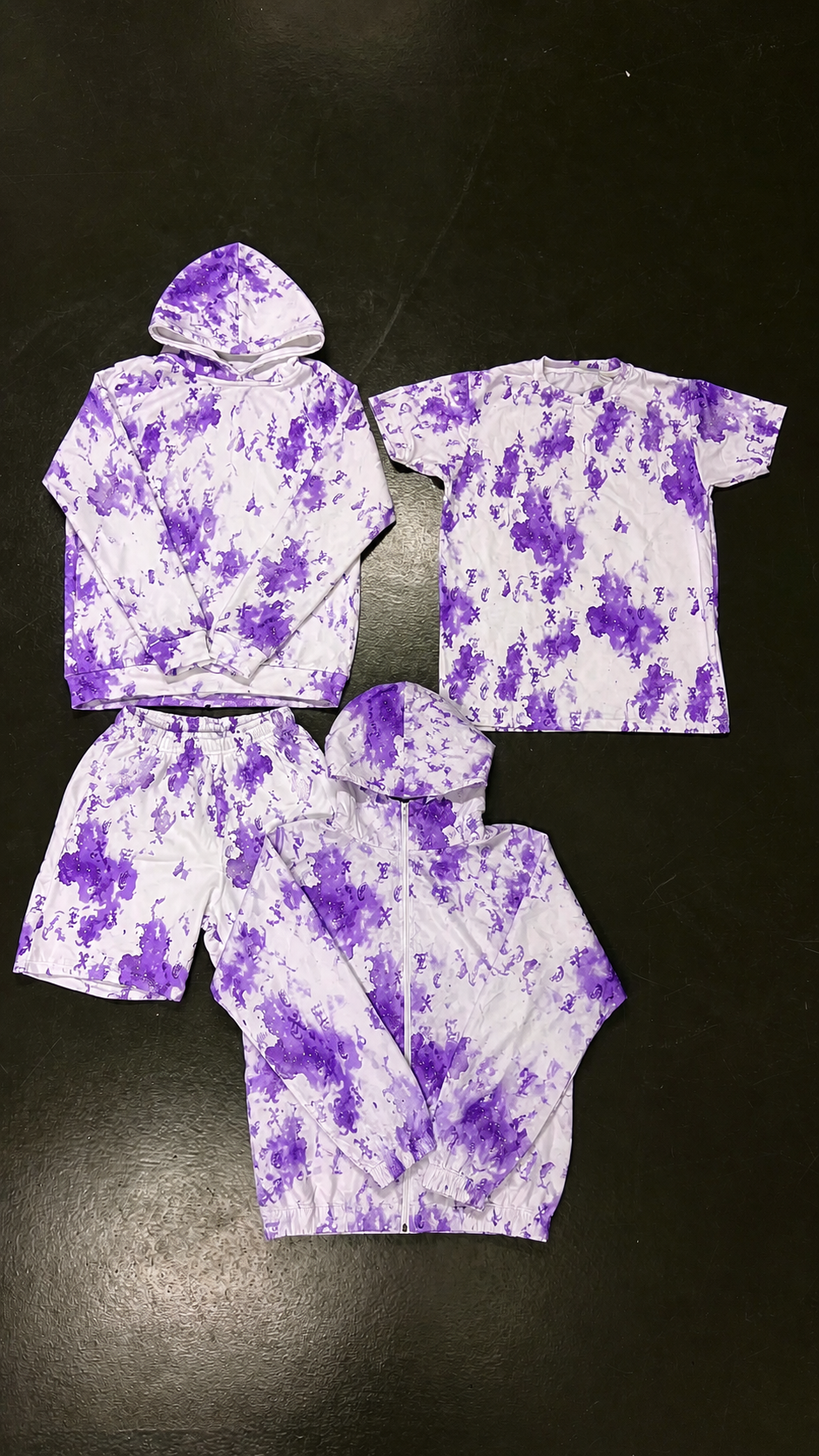 Monogram V1 - Hoodie & Shorts